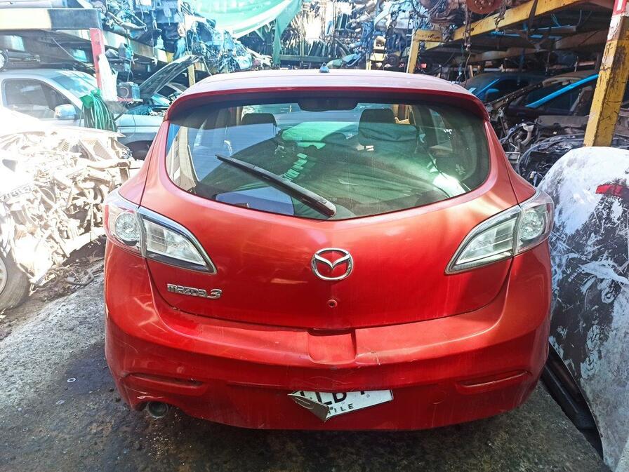  Mazda 3  USADO